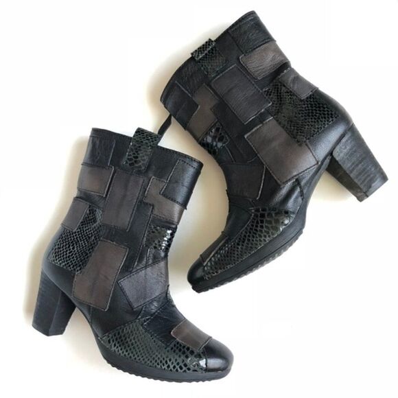 Sheridan Mia Women's Patch Boots Booties Shoes 8 - Picture 1 of 8
